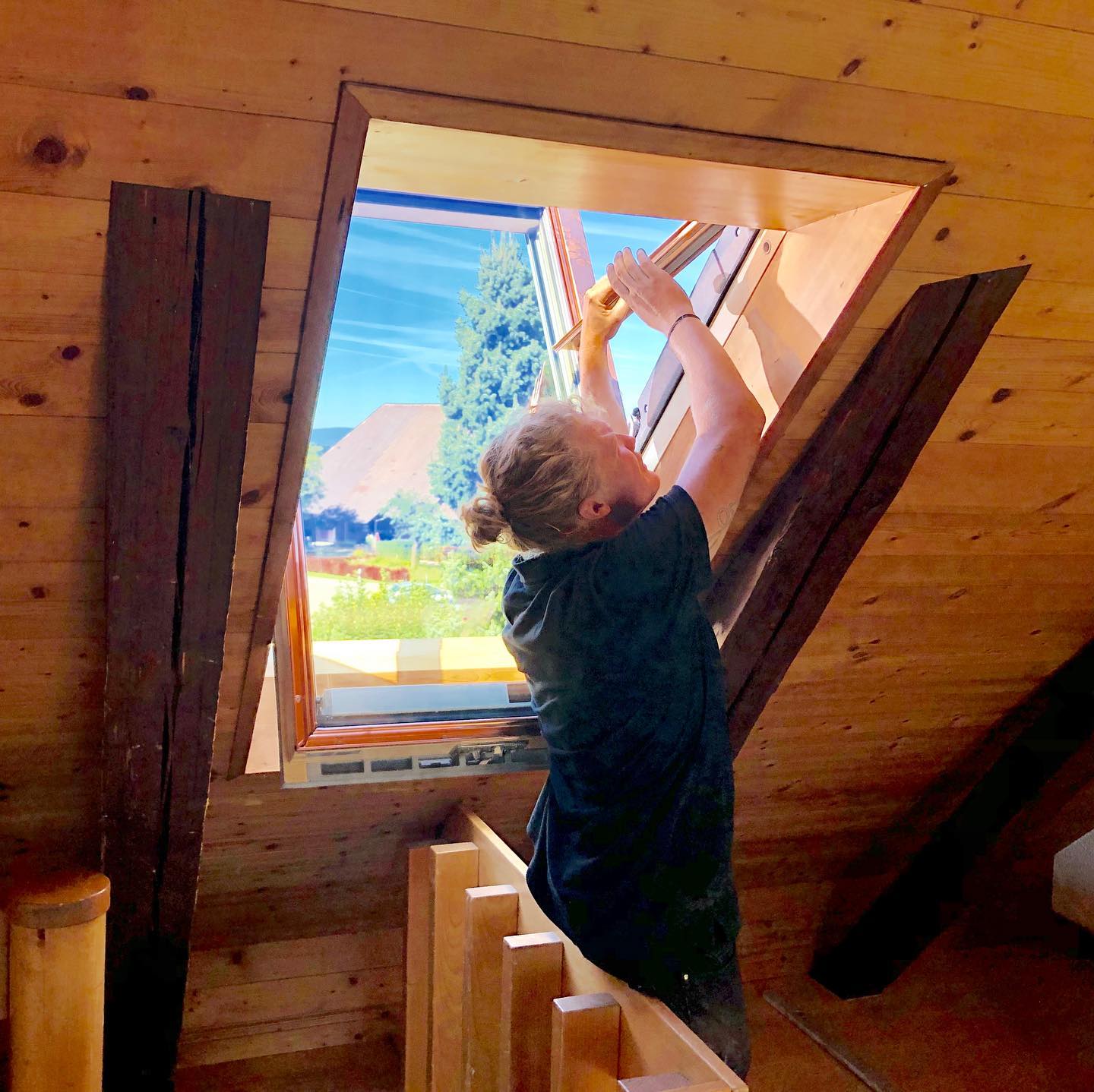 Fabrique Par Des Specialistes Repare Par Des Specialistes Badet Fenetre De Toit Service Velux