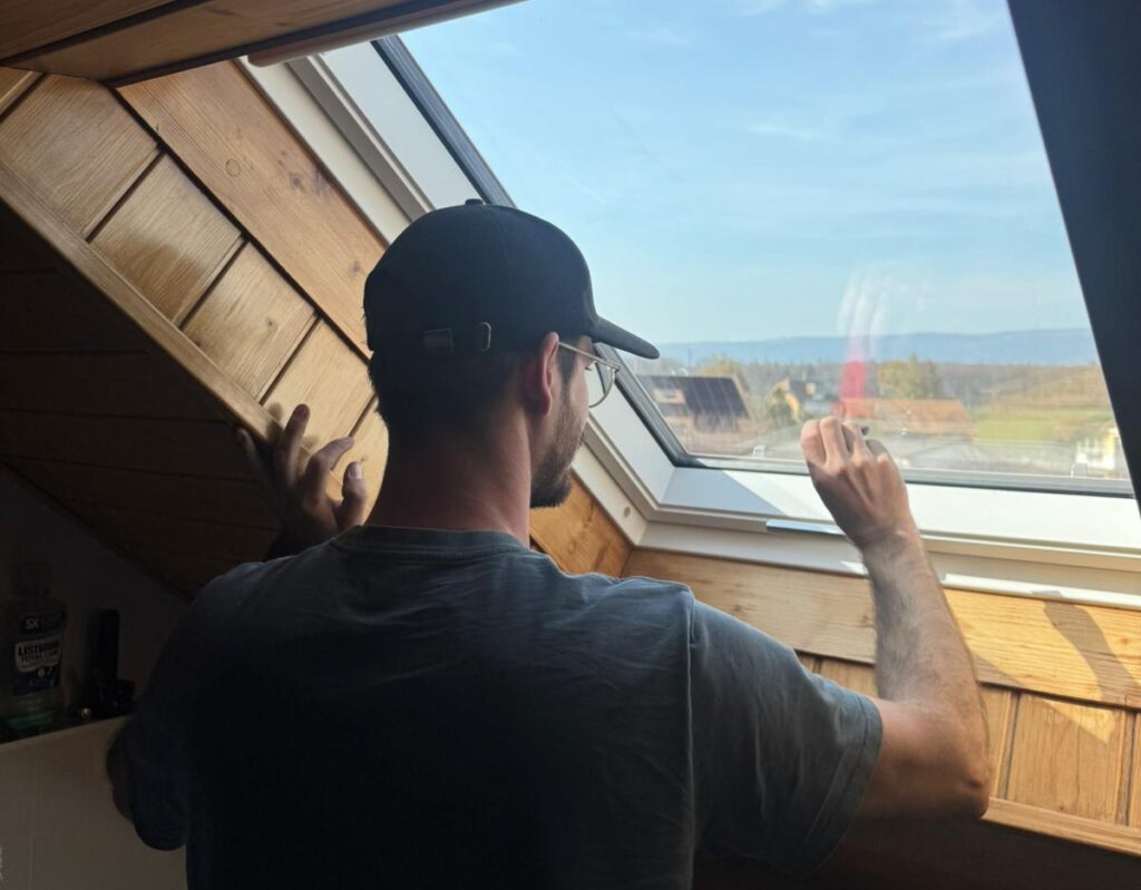 Service après-vente VELUX® en Suisse romande – Maintenance et réparation